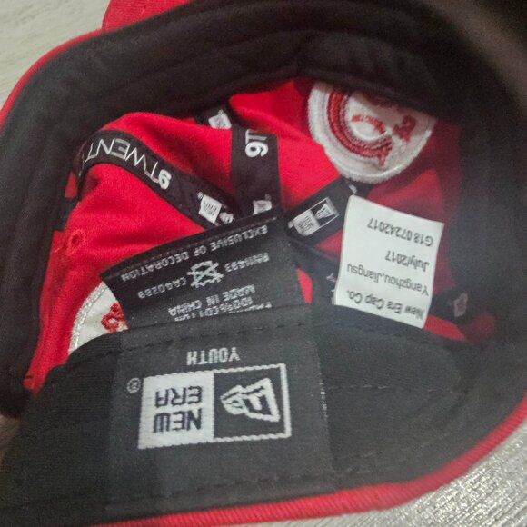 New Era youth hat size Youth red in color - Picture 3 of 3